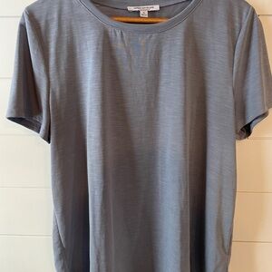 Green Envelope Women's Blue Gray Short Sleeve Top